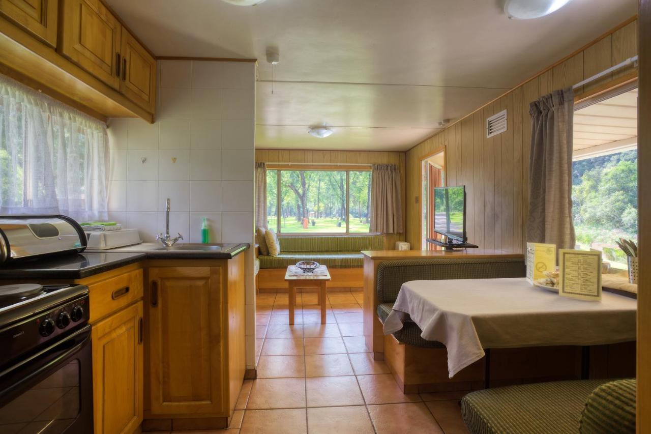 Merry Pebbles Resort Sabie Ngoại thất bức ảnh